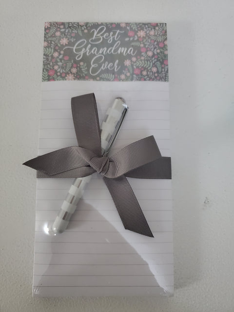 Magnetic List w/ pen (best grandma)
