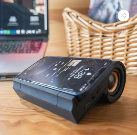 Bluetooth desktop speaker + charger